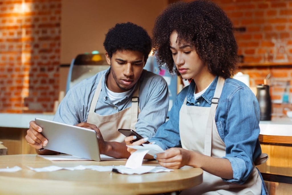 Reduce chargebacks in hospitality - réduire les rétrofacturations en hotellerie et restauration